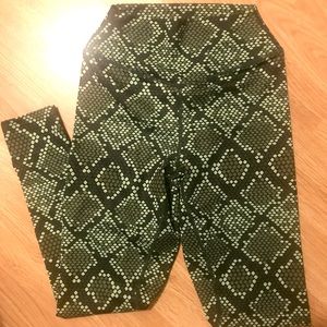 Balance athletica viper leggings small